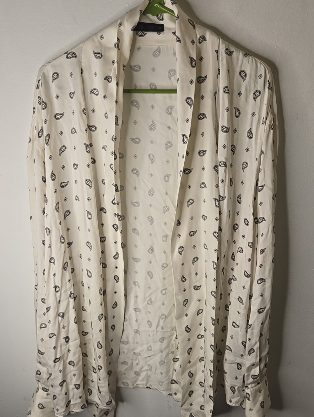 Zara Mens Cream Paisley Satin Kimono Robe